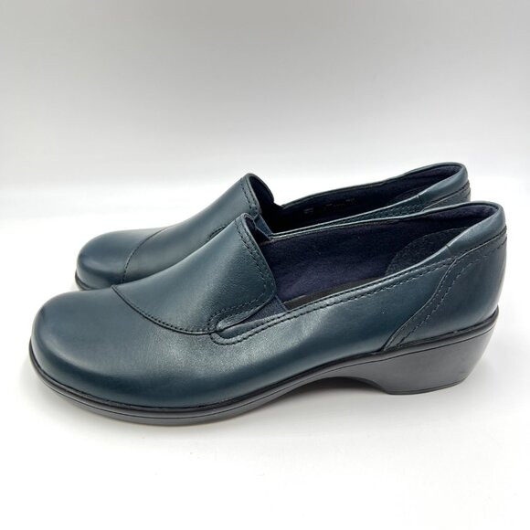 Clarks‎ Womens Size 8 Blue Leather Slip On Comfort Clogs Loafers Shoes - Picture 6 of 15